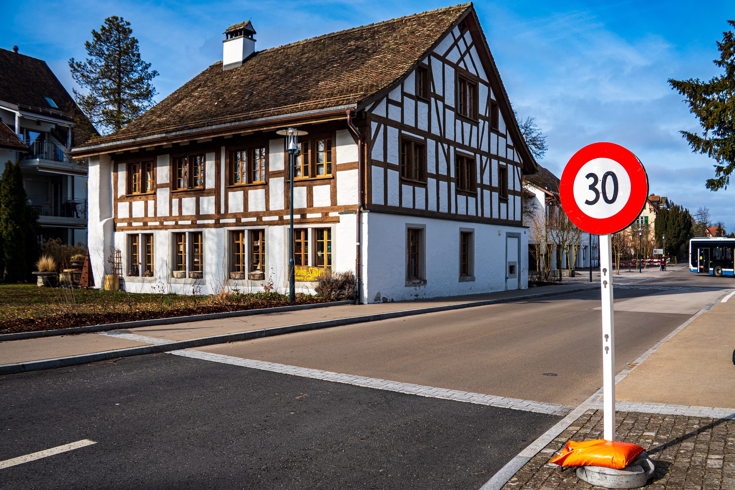 Solche Tafeln wird man in Kilchberg künftig noch häufiger antreffen.