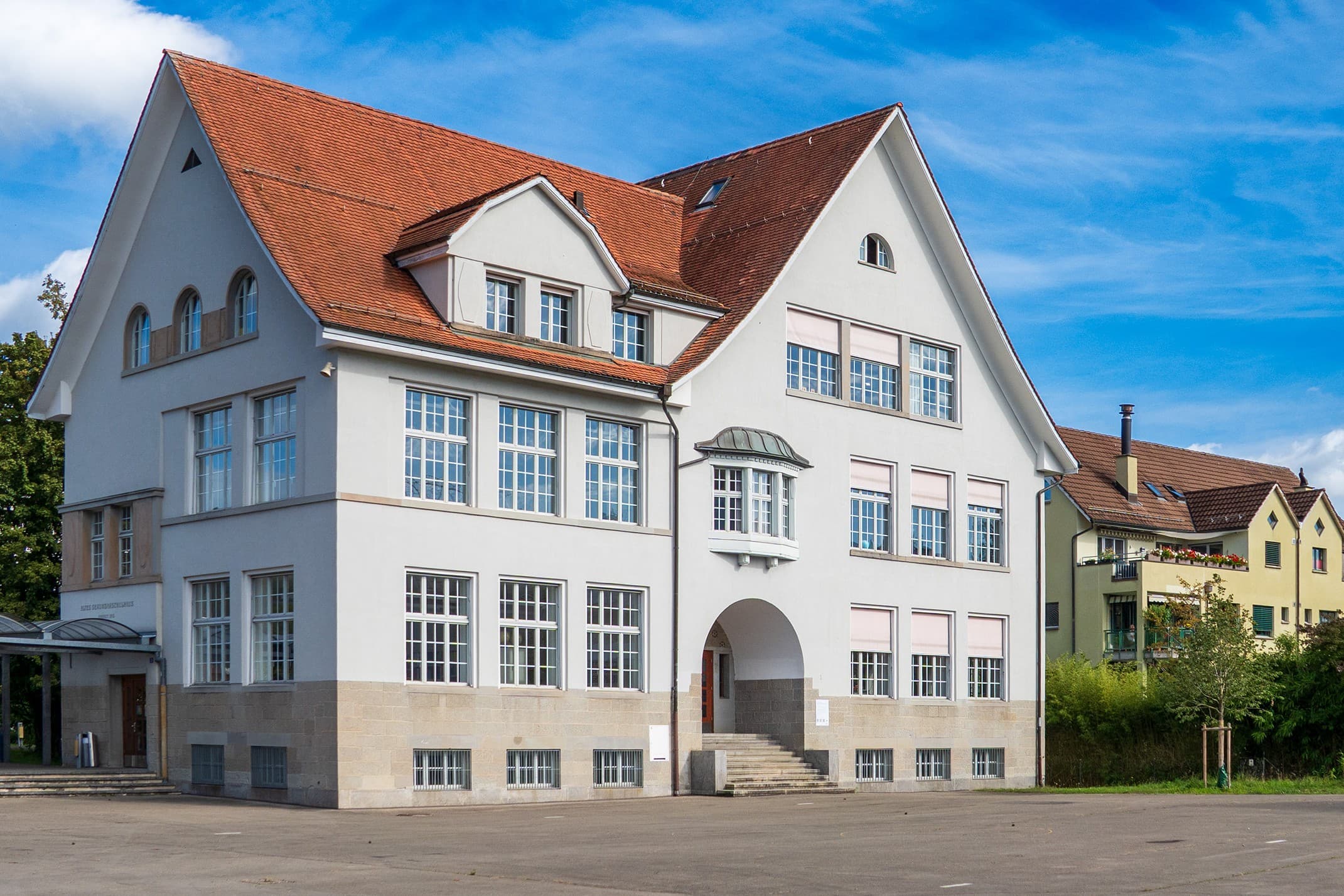 Adliswil und andere Gemeinden wehren sich gegen höhere Löhne für Lehrpersonen.