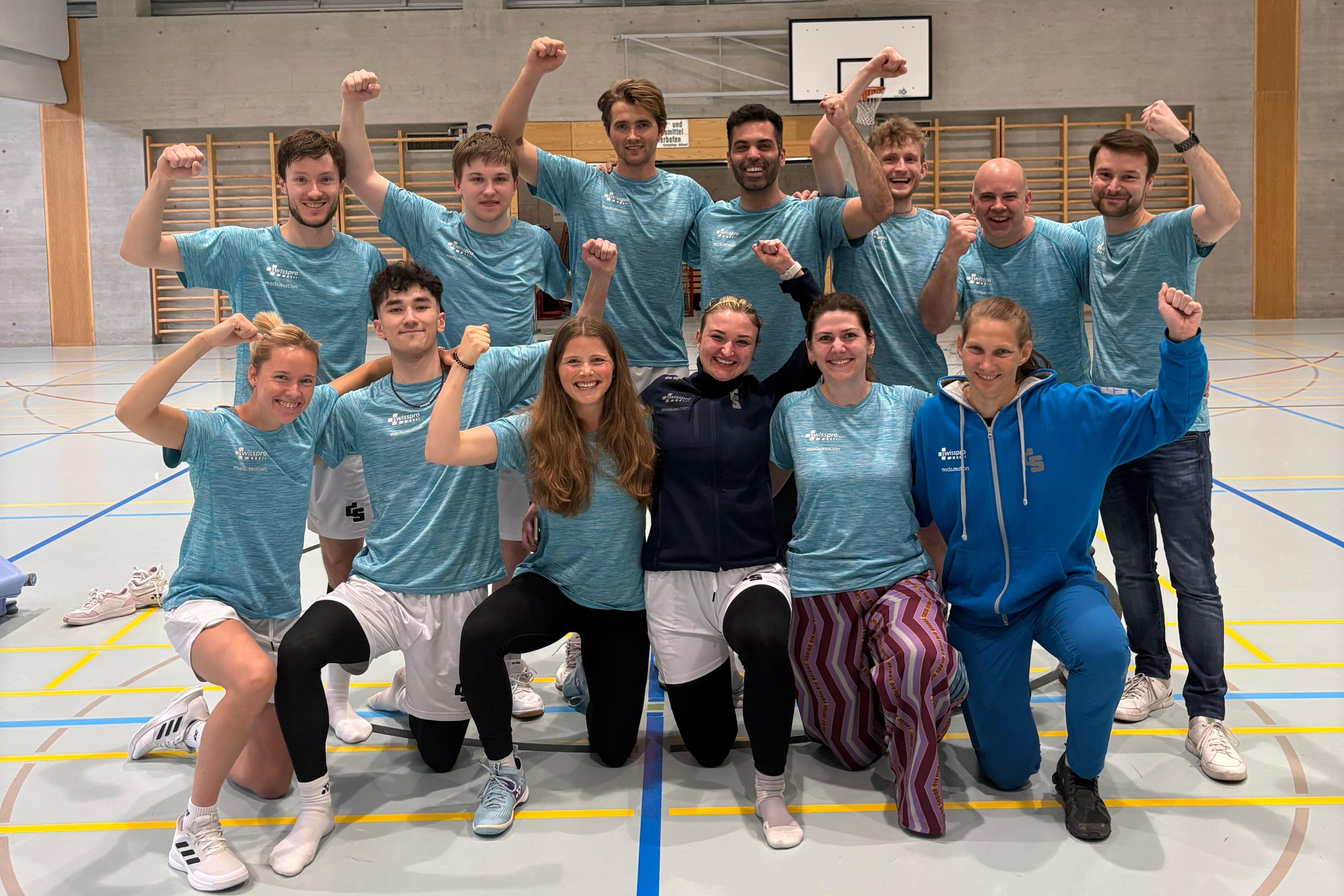 stehend v.l.n.r. Jonas Schwarz, Niklas Kramer, Wessel van der Aar (Coach), Stèphane Bato, Quentin Anthenmatten, Martin Suter (Coach), Tobias Schläpfer
kniend v.l.n.r. Soraya De Visch Eijbergen (Headcoach), Keishin Rimmer, Sonja Deissenböck, Franca Schmid, Delia Biedermann, Janine Stocker