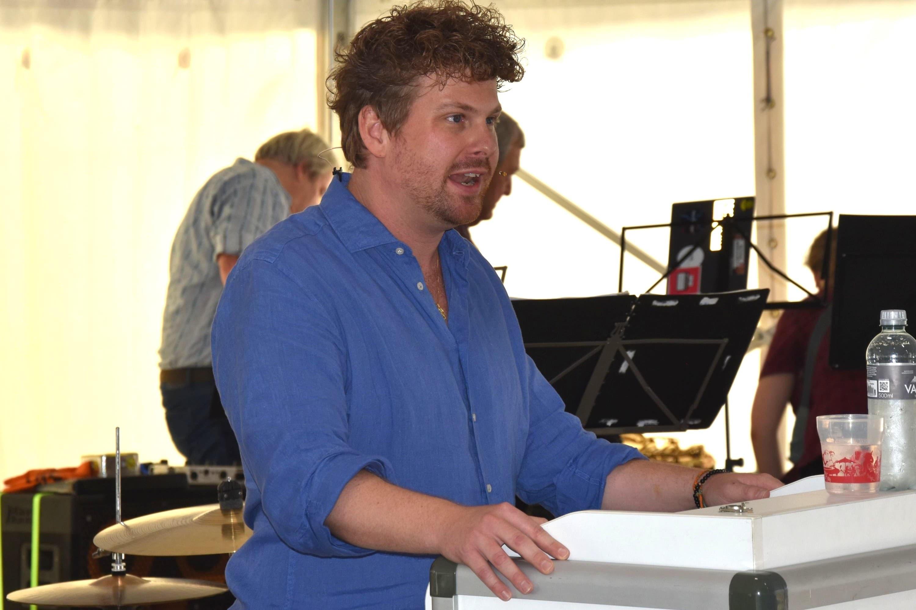 Der Schauspieler Nico Jaccomet war der Festredner in Adliswil