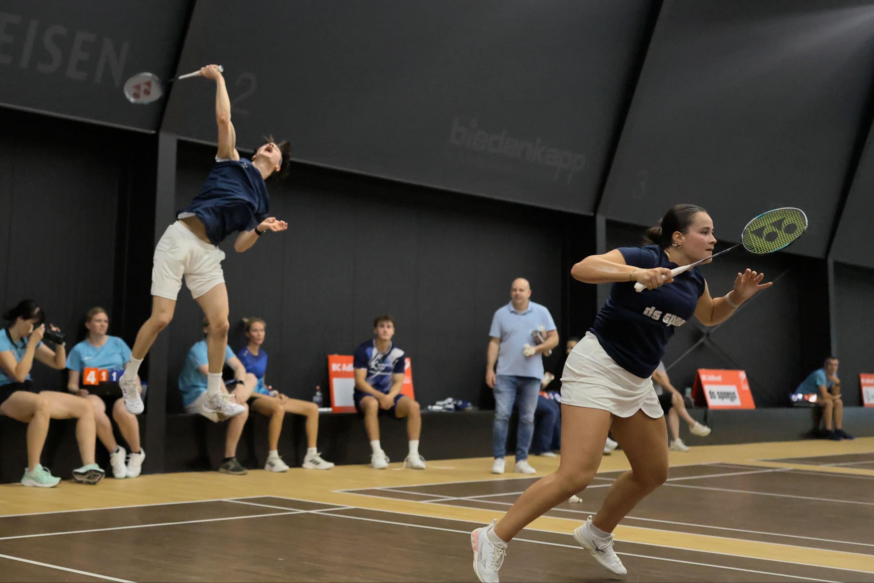 Jorina Jann (Adliswil) / Liano Panza (Uzwil) Halbfinalisten im Mixed-Doppel.