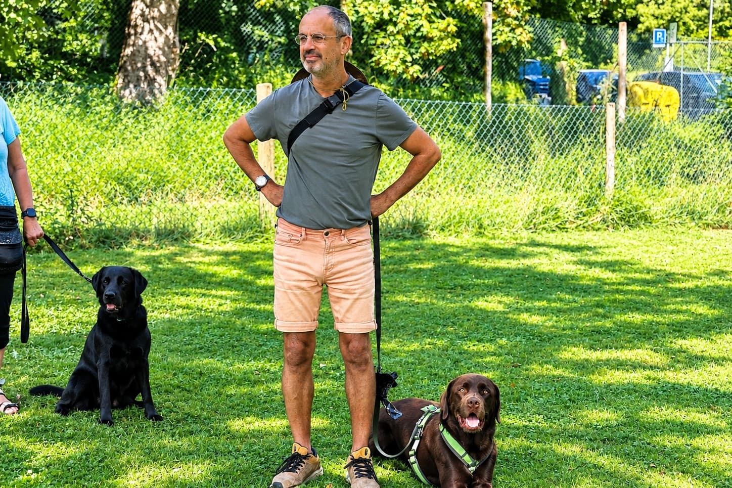 Viktor, der Hund, und Harry, der Mensch.