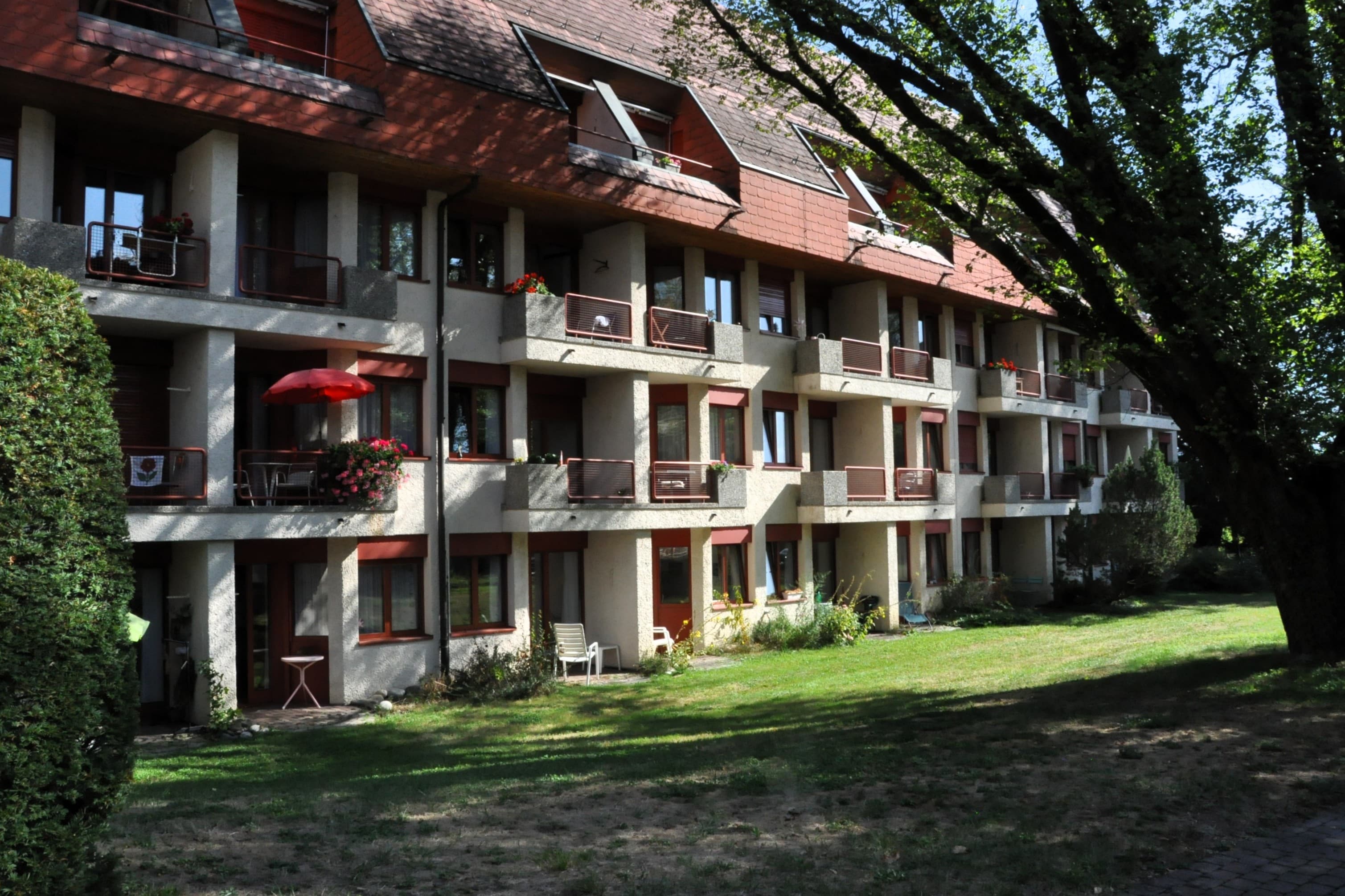 Das Alterswohnheim Oeggisbüel wird abgerissen und durch einen Neubau mit 90 Alterswohnungen ersetzt.