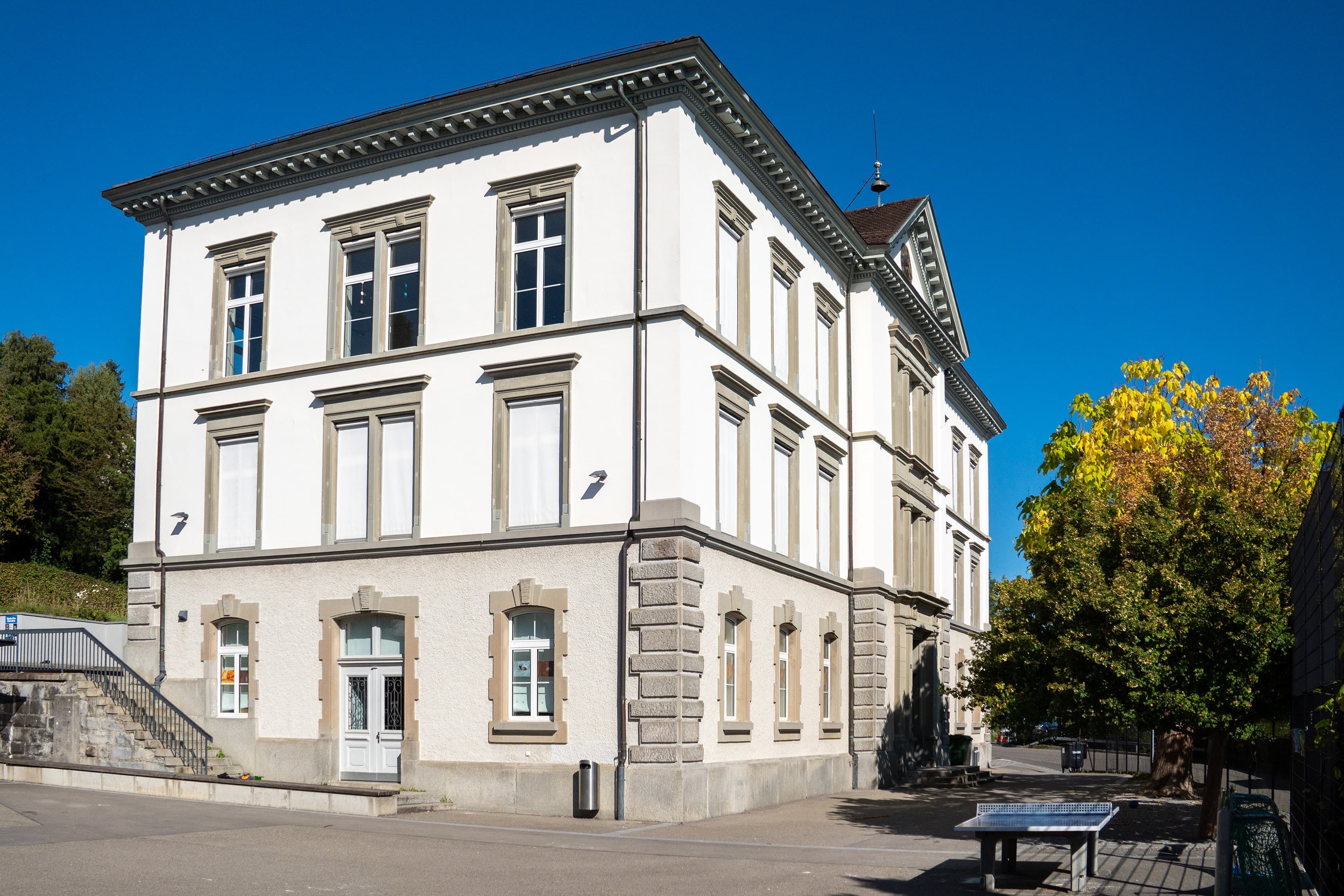 Alle Bezirksgemeinden sagten klar nein zum angepassten kantonalen Lehrpersonalgesetz.
